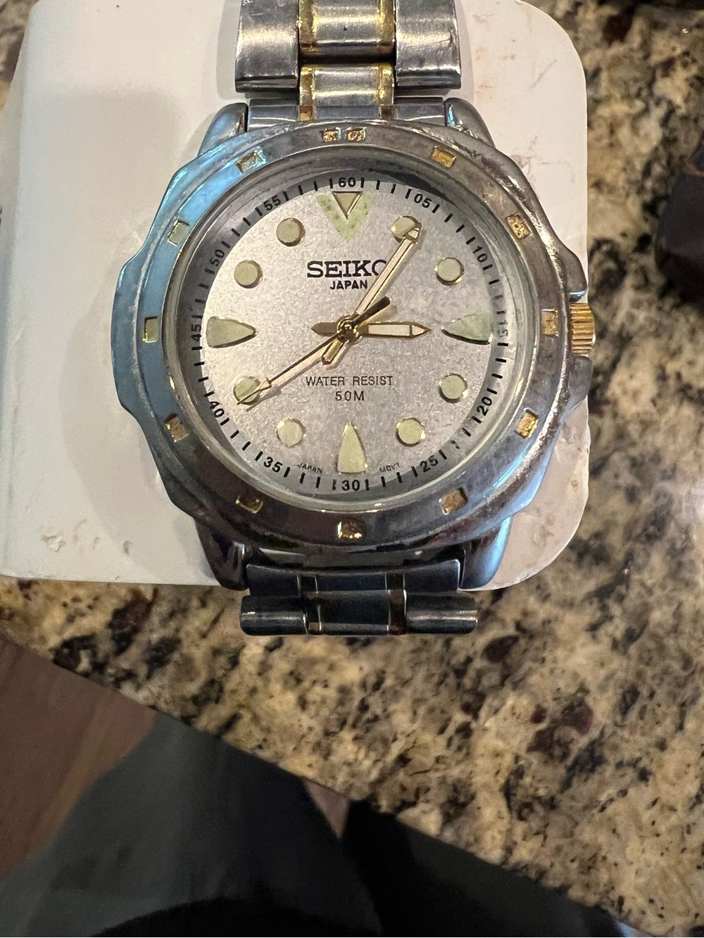 Seiko men’s vintage watch, water resistant
